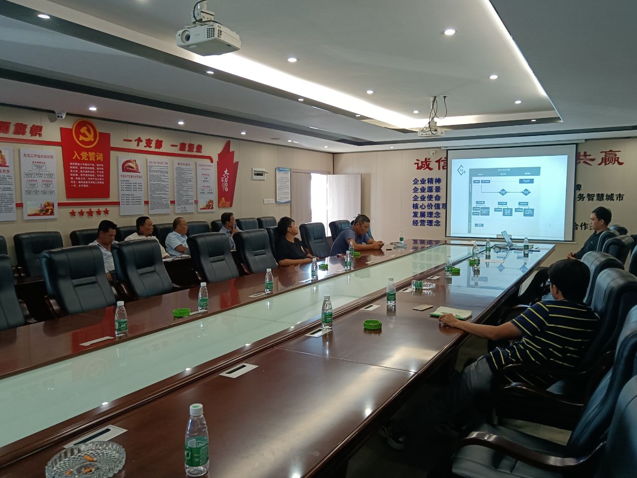 1635736301817819.jpg 1635736301817819.jpg