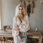 Women's Elegant Loose Comfortable Breathable Pleated Linen V-neck Long-sleeved Top