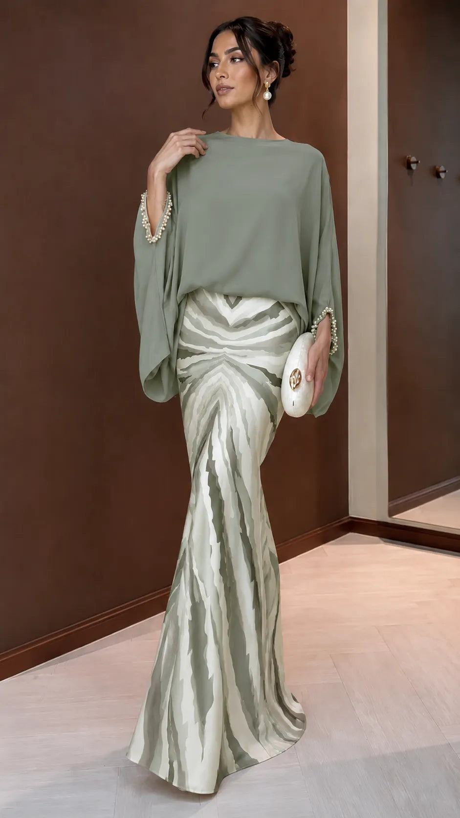 Boho Chic Color Block Maxi Dress - Oversized Top & Mermaid Printed Skirt Set with Bracelet Sleeves