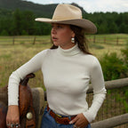 Stylish Cowboy Turtleneck Outfit For Outdoor Adventures