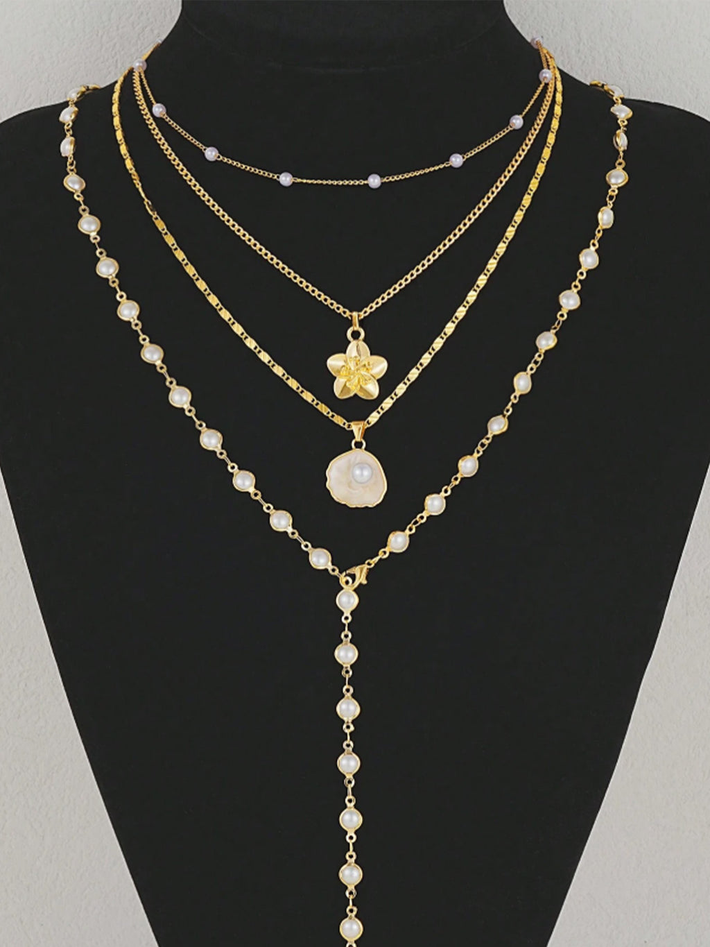 Vacation — Gold Pearl Layered Floral Pendant Necklace