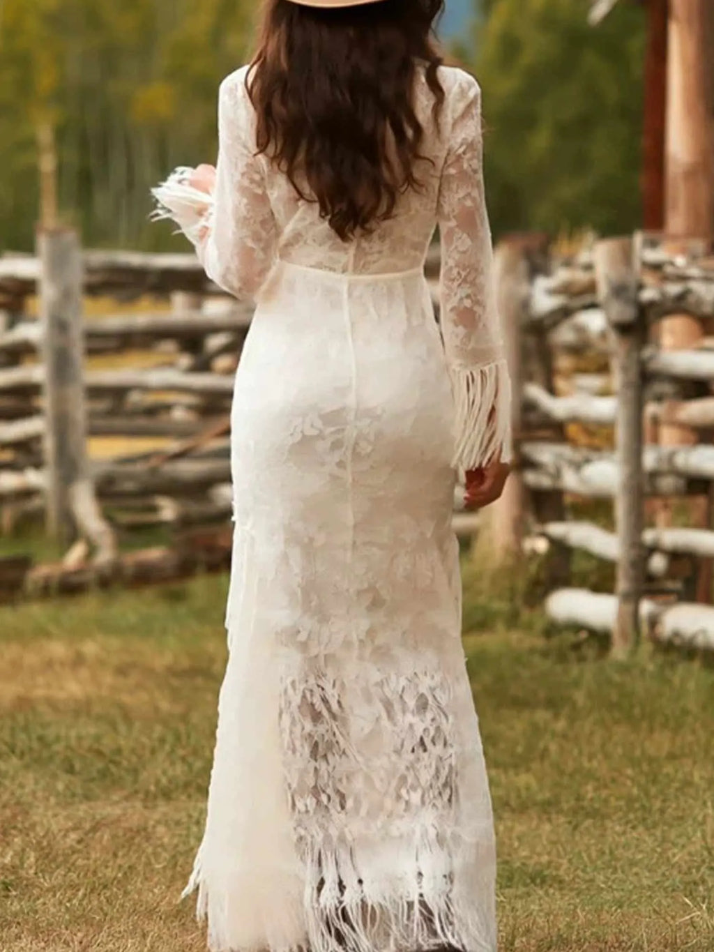 Women's Western Bohemian Style Vintage White Lace V-Neck Long-Sleeved Dress With Tassels And A High-Low Hem