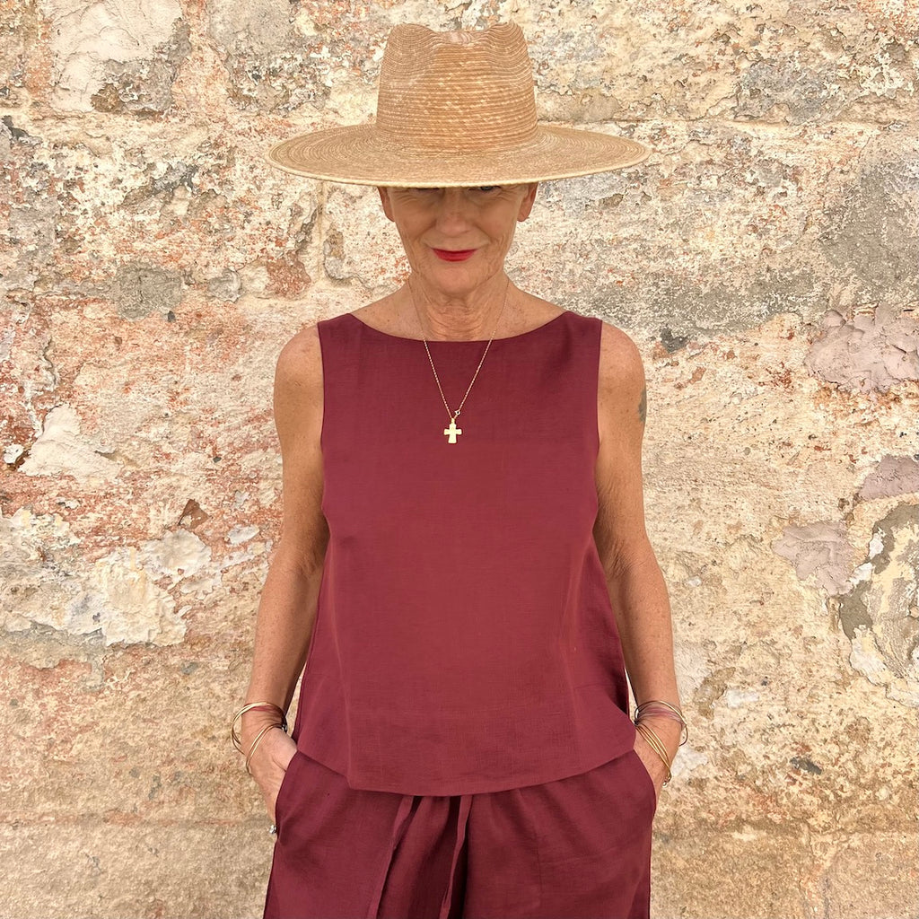 Overleap Top Linen