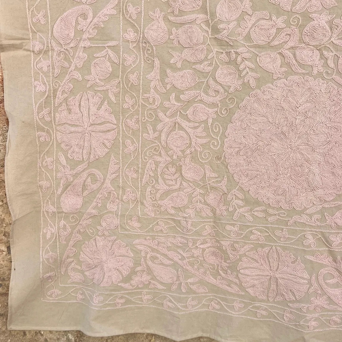 Plain Suzani N. 27