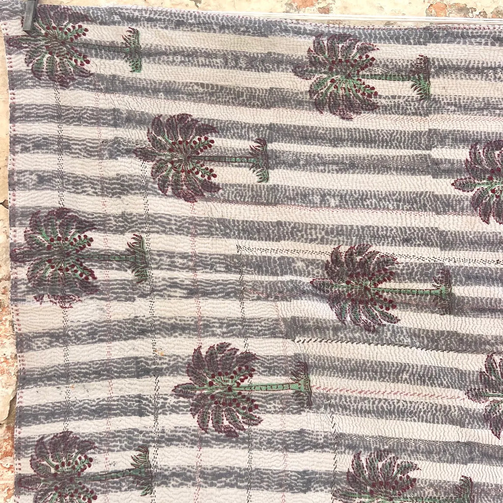 Grey Palm Trees Rallie