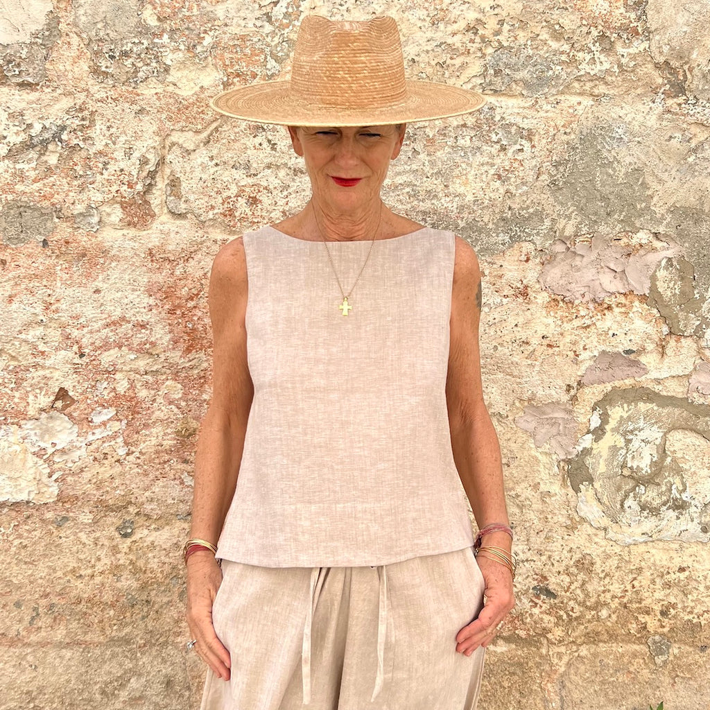 Overleap Top Linen